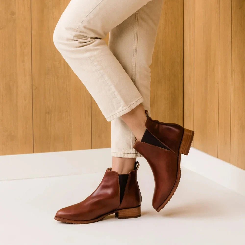 leather-boots-brown-chelsea